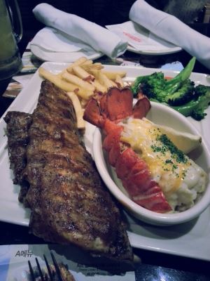 Grilled Lobster with Parsley Butter