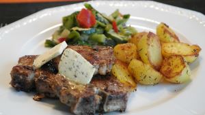 Grilled lamb chops